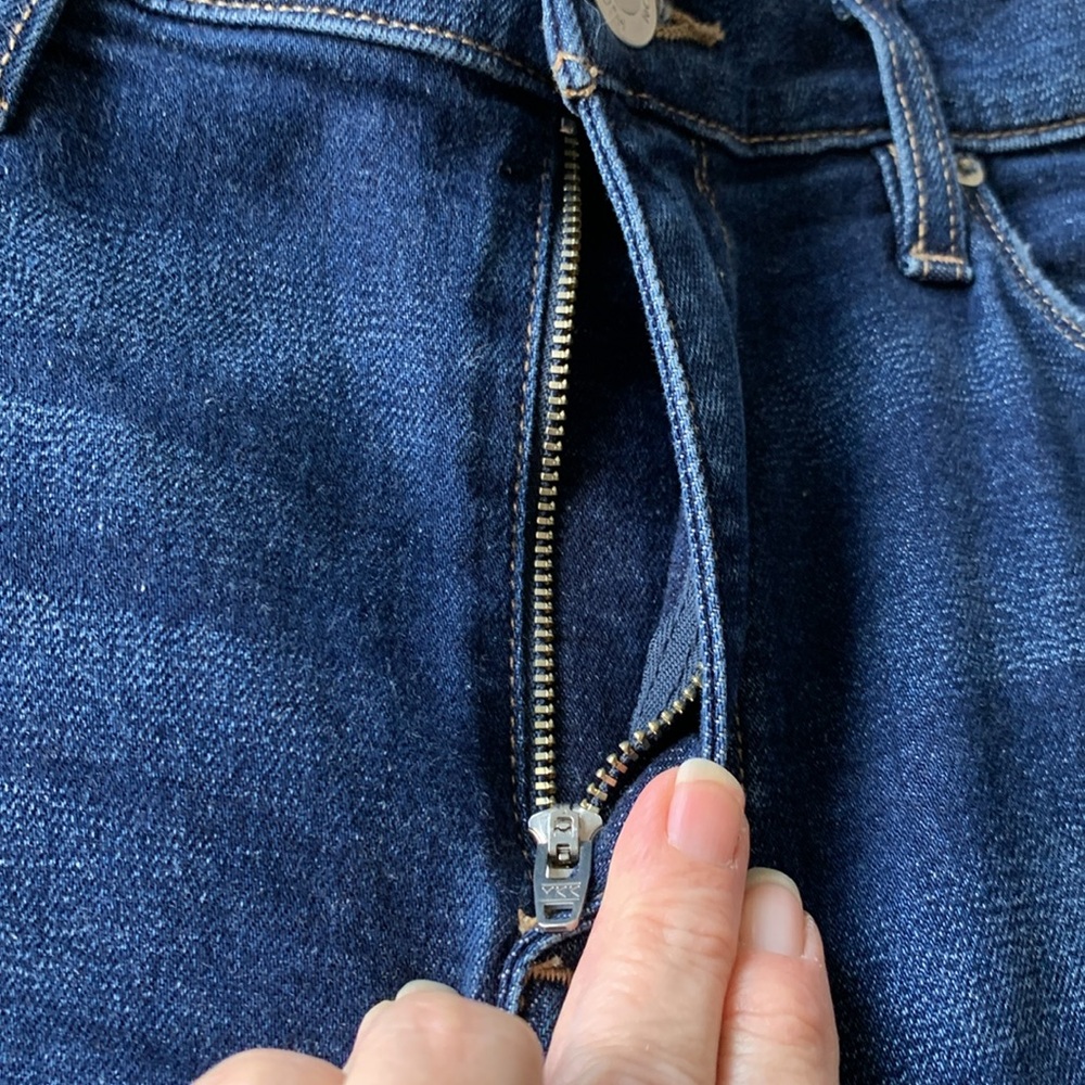 Hudson Straight Leg Jean 31 - Picture 6 of 11